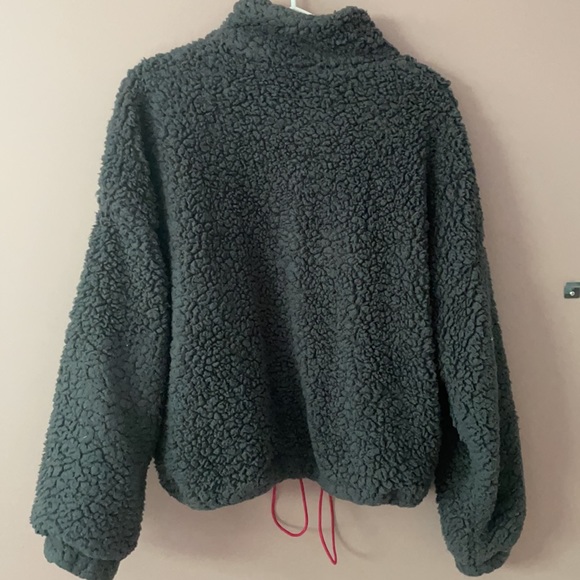 Grey fluffy teddy jacket with drawstrings - Picture 2 of 3